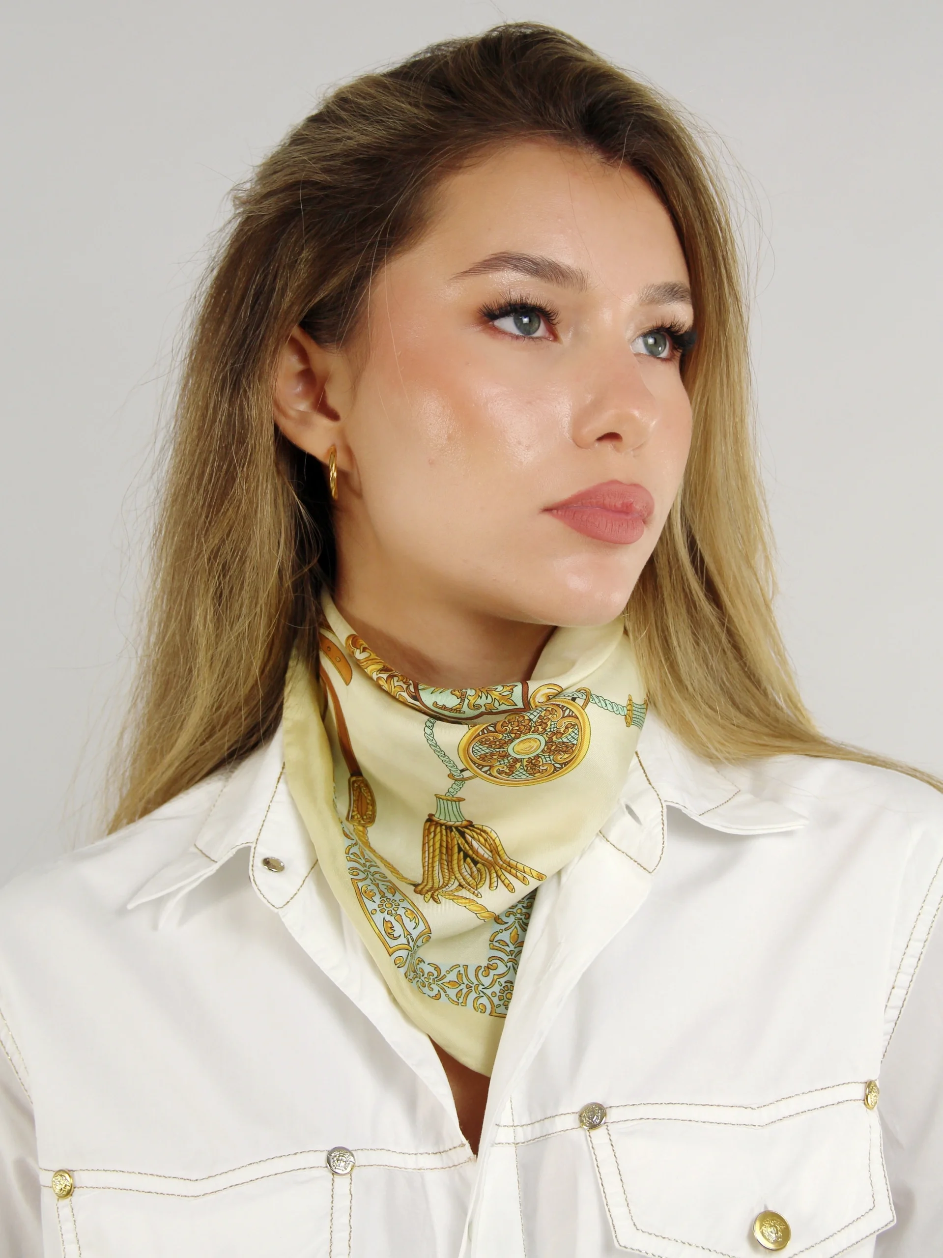 ESARFA VINTAGE DIN MATASE CU PRINT ECVESTRU - imagine 2