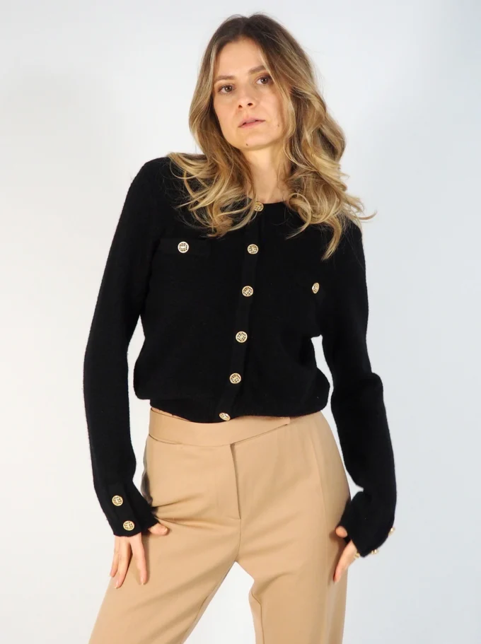 CARDIGAN VINTAGE DIN LANA CU NASTURI AURII DECORATIVI